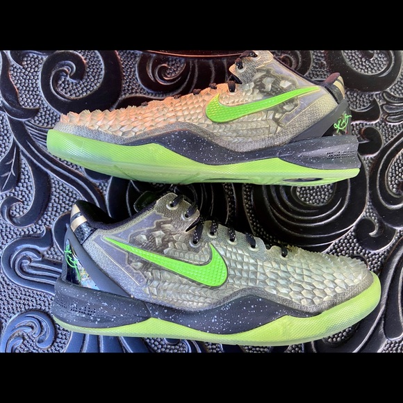 Rare Kobe 8 SS Grinch - Picture 1 of 6